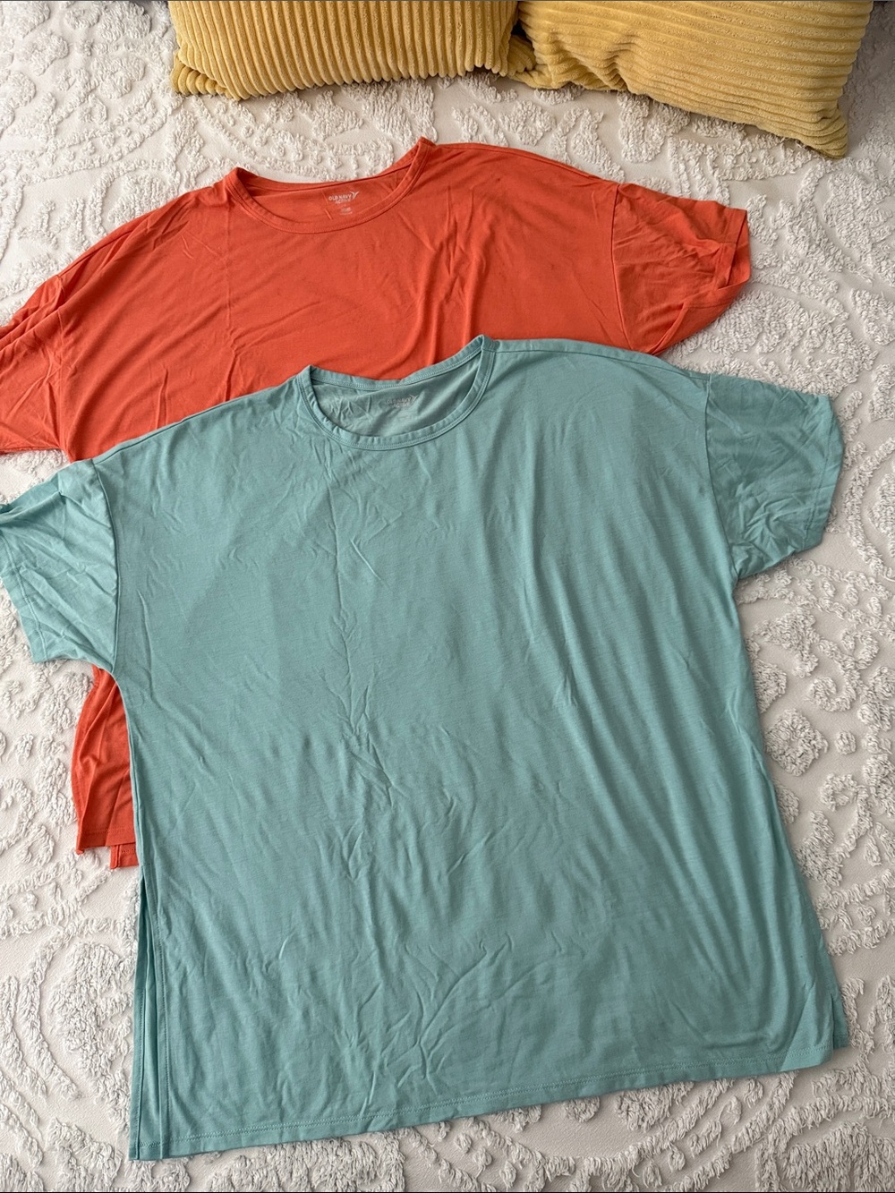 Old Navy Bundle Light Blue and Coral Short-Sleeve Crewneck Tunic Tees